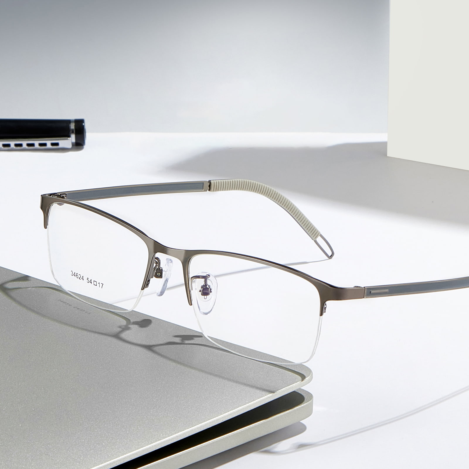 34624 Nordic Reading Auxiliary Alloy Glasses