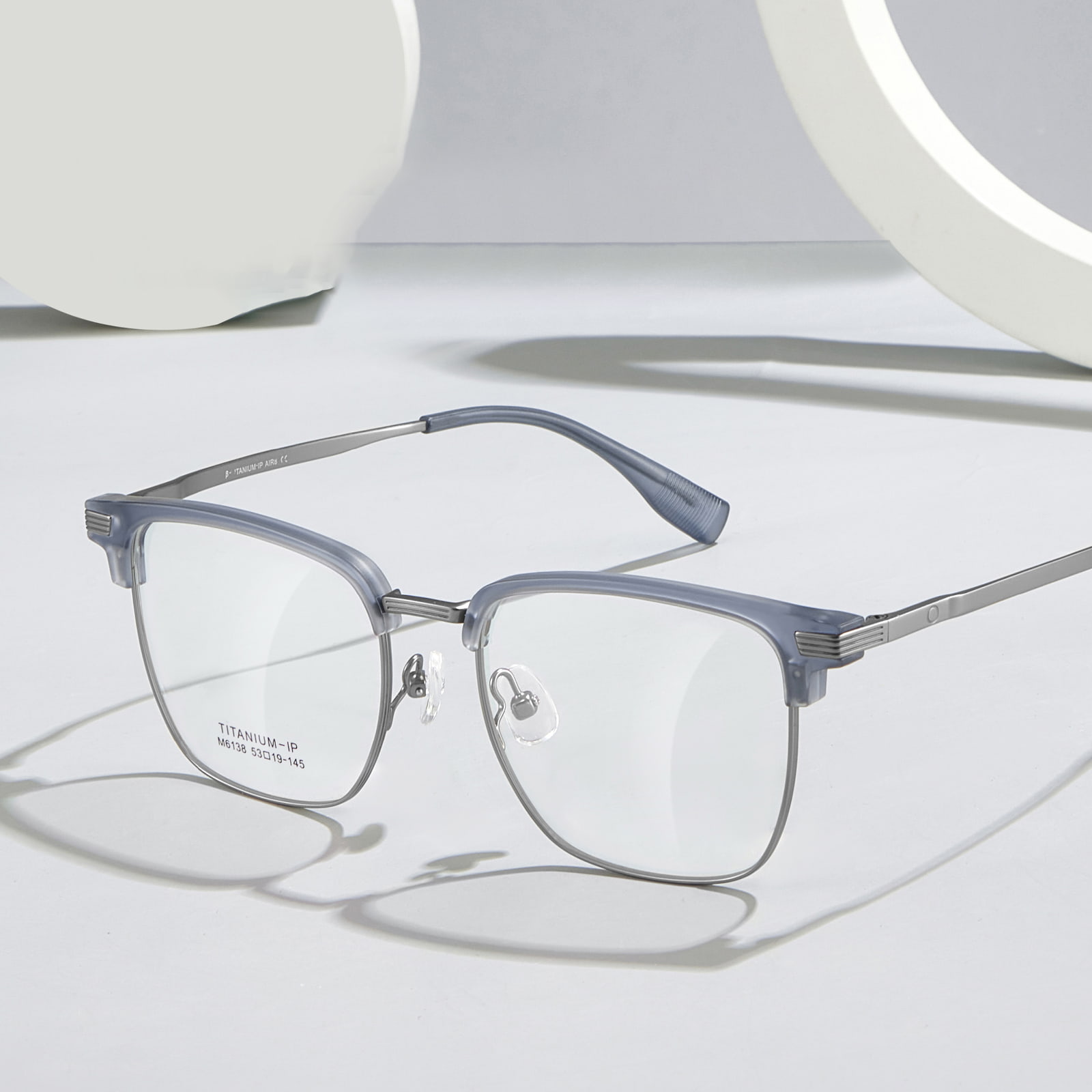 M6138 Stable and Corrosion-Resistant Embossed β Titanium Glasses