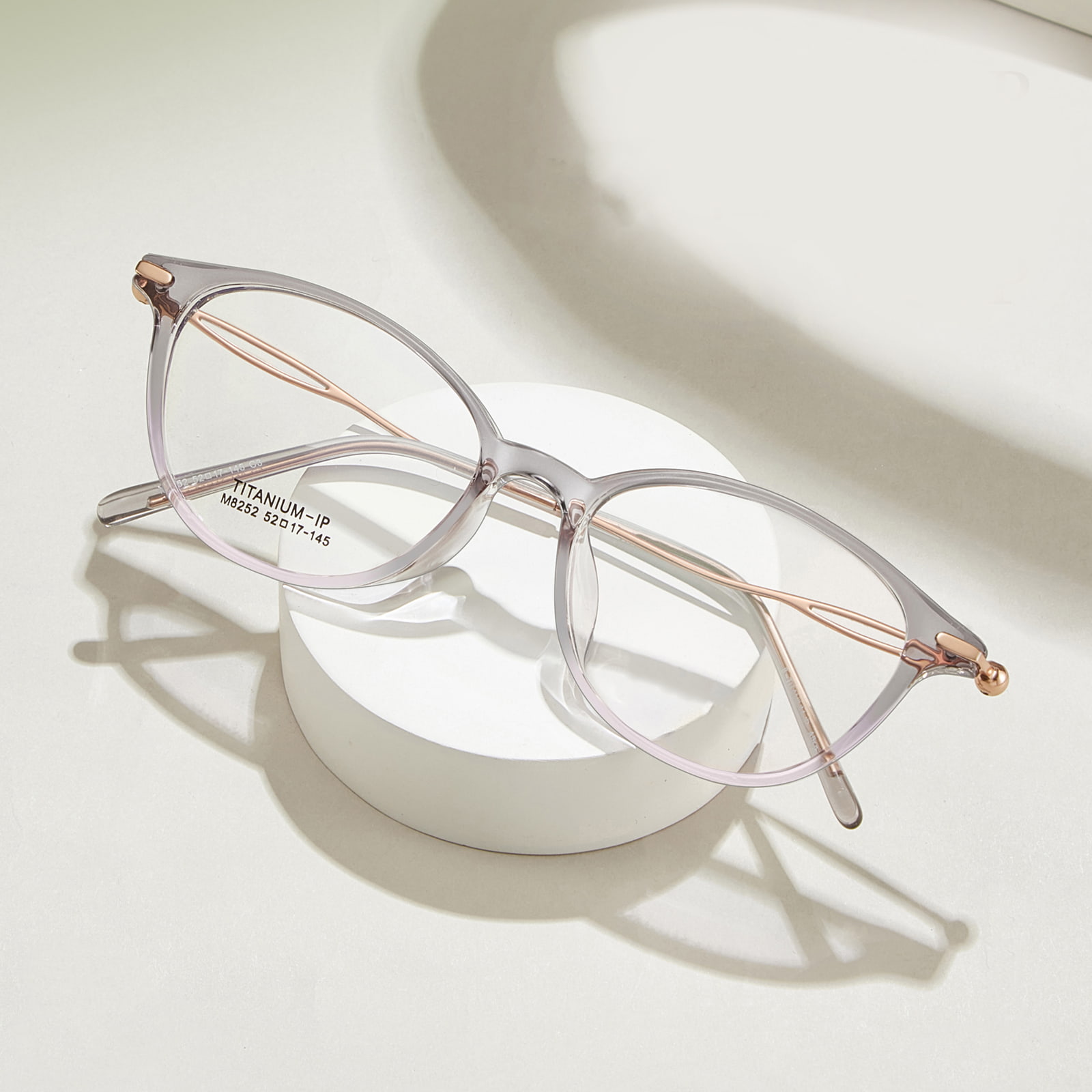 M8252 Ultra-Tough Titanium Legs Hollow β Titanium Glasses