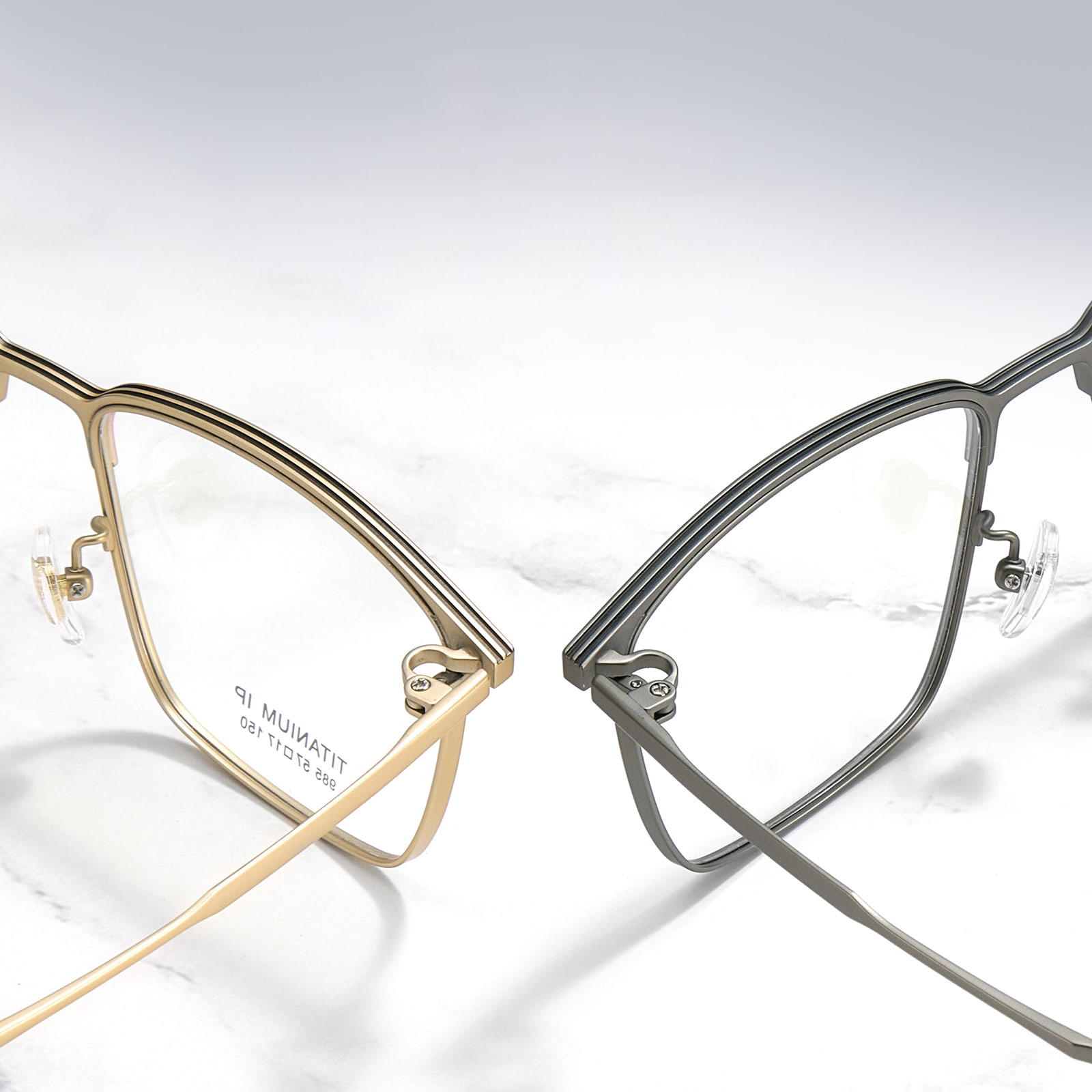 985 Thickened Eyebrow Line Electroplated Frame Pure Titanium Glasses
