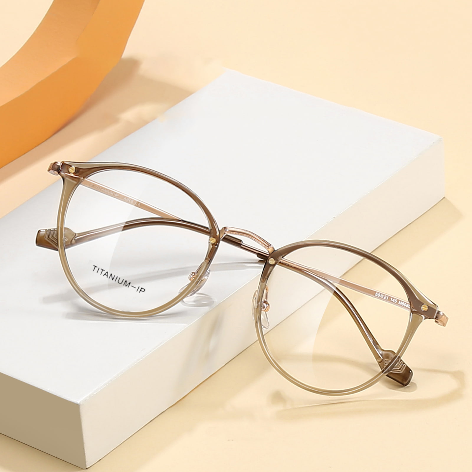M8080 Thin Round Frame Non-Falling Beta Titanium Glasses