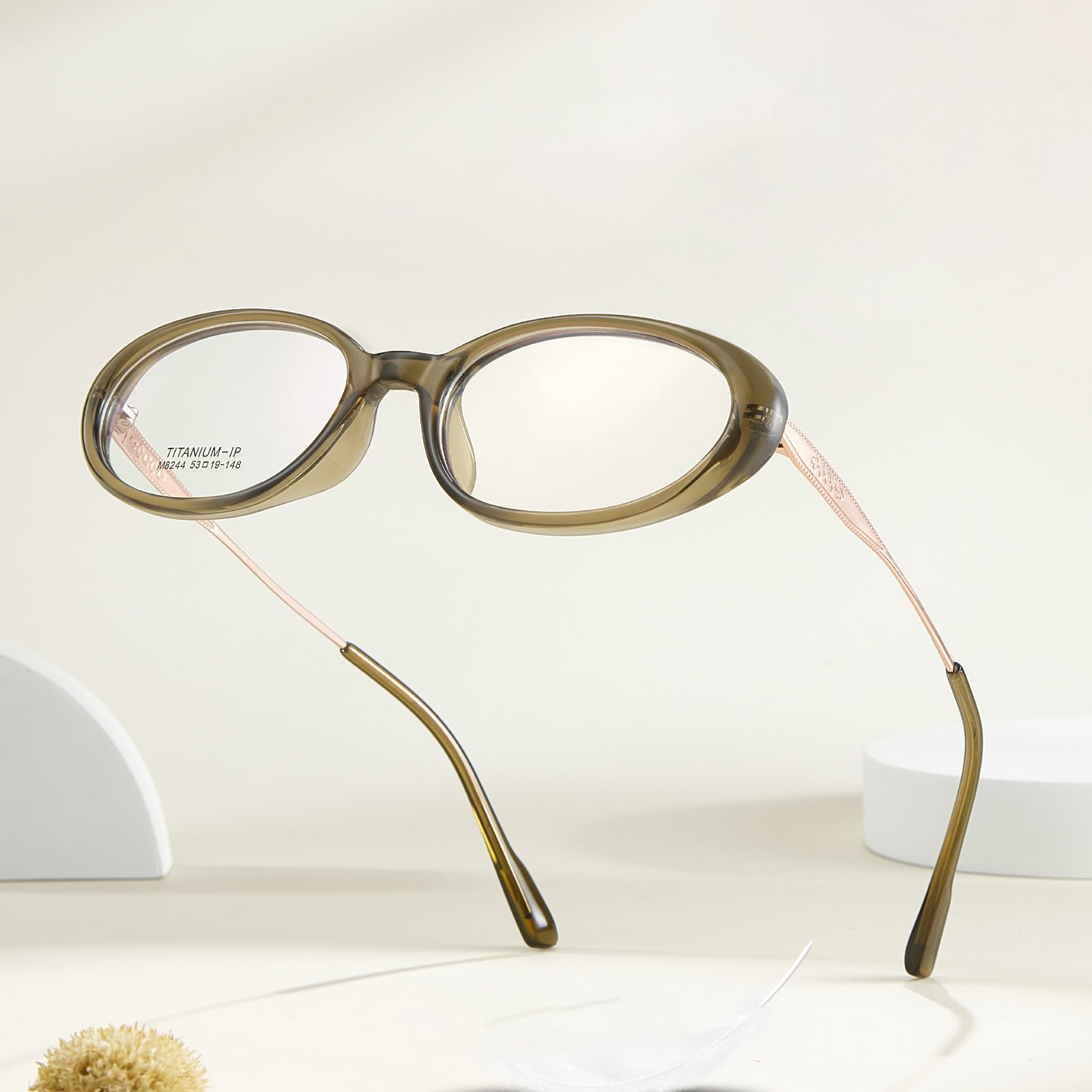 M8244 Oval Wide-Rim Corrosion Resistant β Titanium Glasses
