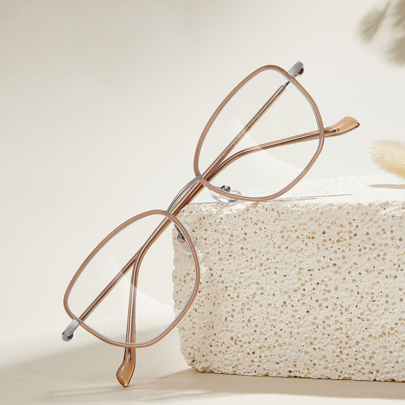 TQ5776 Gold Glue Inner Ring Lightly Bounces the Temples to Block Blue Light Glasses