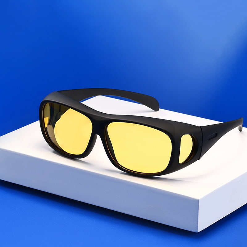 0002 Outdoor Activities Jacket Sunglasses